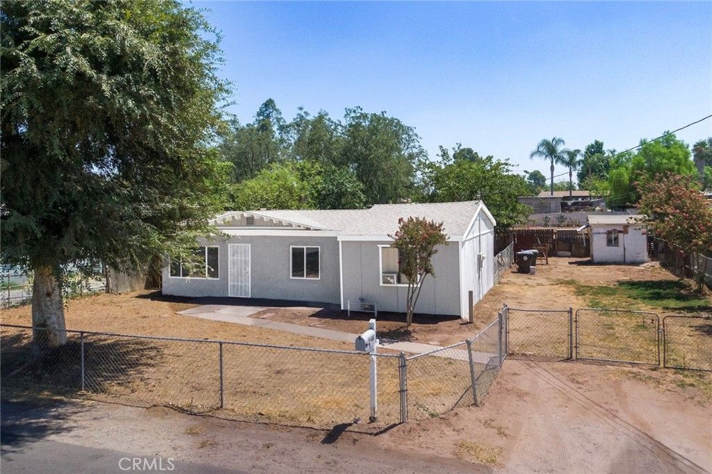 Image 25 of property listing at 5762 Ridgeview, Jurupa Valley, CA 91752
