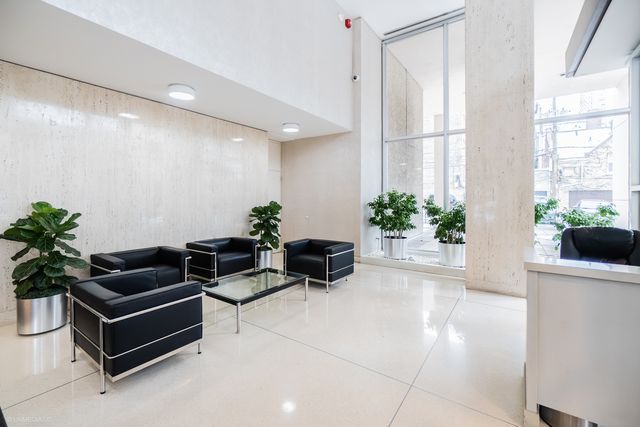 70 W Burton Place 2905F, Chicago, IL 60610