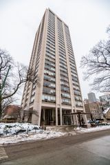 70 W Burton Place 2905F, Chicago, IL 60610