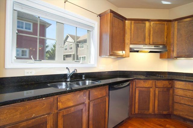 14 Sinatra Way, Fitchburg, WI 53711