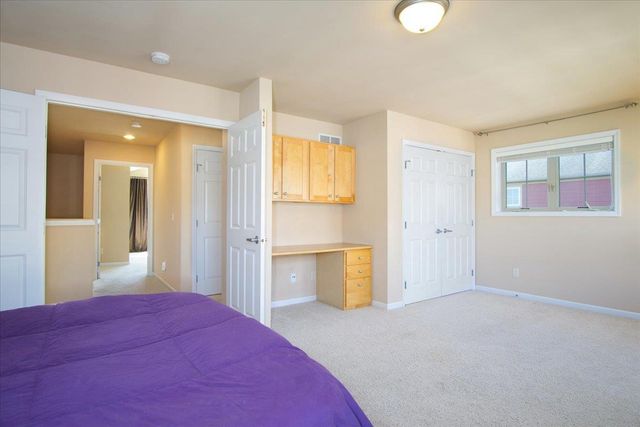 14 Sinatra Way, Fitchburg, WI 53711
