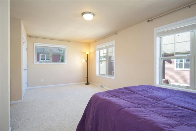 14 Sinatra Way, Fitchburg, WI 53711