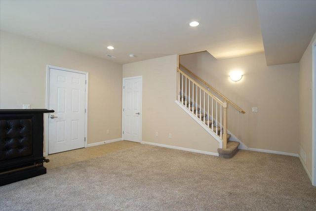 14 Sinatra Way, Fitchburg, WI 53711