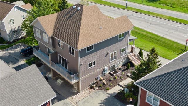 14 Sinatra Way, Fitchburg, WI 53711