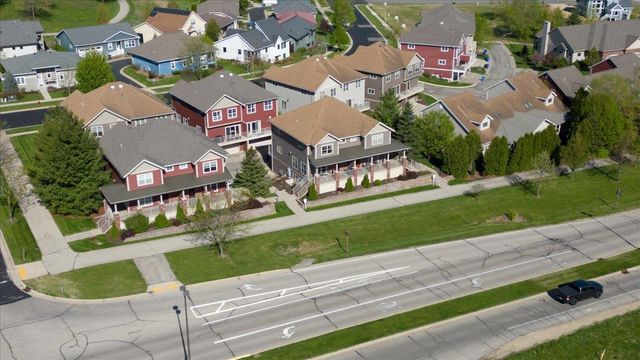 14 Sinatra Way, Fitchburg, WI 53711
