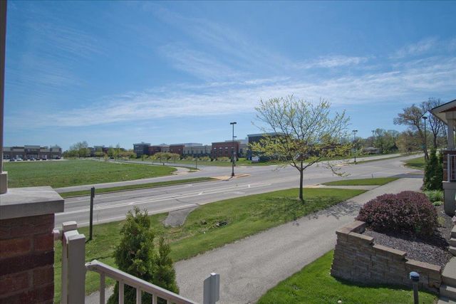 14 Sinatra Way, Fitchburg, WI 53711