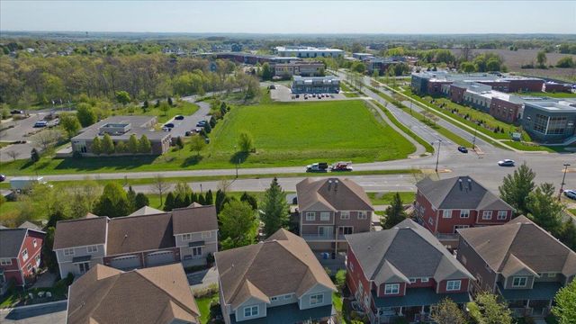 14 Sinatra Way, Fitchburg, WI 53711