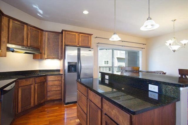 14 Sinatra Way, Fitchburg, WI 53711