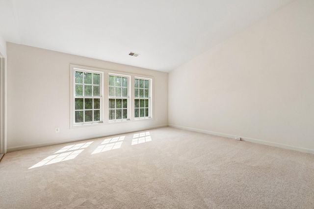 8028 SAMUEL WALLIS ST, Lorton, VA 22079