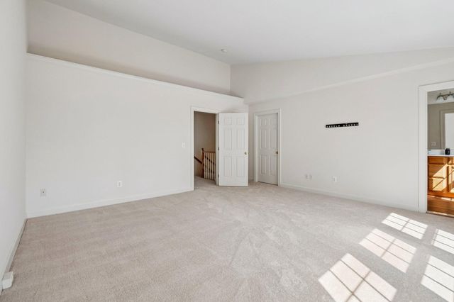 8028 SAMUEL WALLIS ST, Lorton, VA 22079