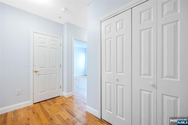 337 The Promenade 337, Edgewater, NJ 07020