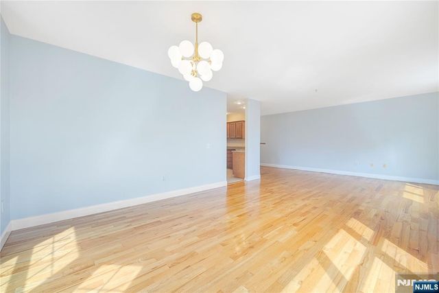 337 The Promenade 337, Edgewater, NJ 07020