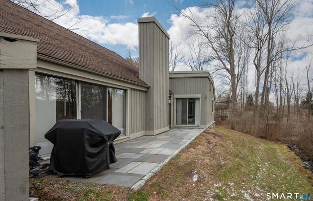 98 Heritage Village A, Southbury, CT 06488