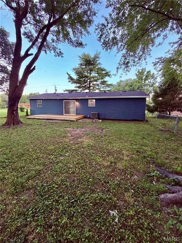 6335 High Street, Moro, IL 62067