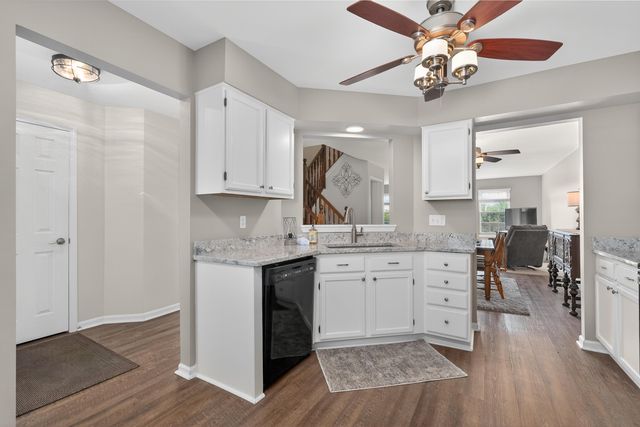 908 Crossgate Drive, Florence, KY 41042