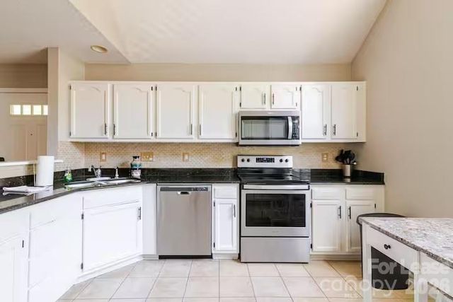 8263 Southgate Commons Drive, Charlotte, NC 28277