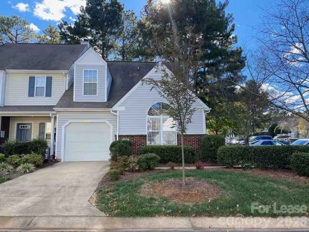 8263 Southgate Commons Drive, Charlotte, NC 28277