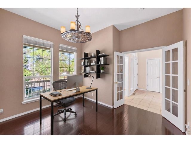 810 Megan Ct, Longmont, CO 80504