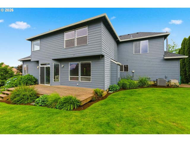 15849 Se OGDEN Dr, Portland, OR 97236