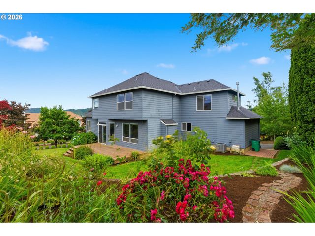 15849 Se OGDEN Dr, Portland, OR 97236