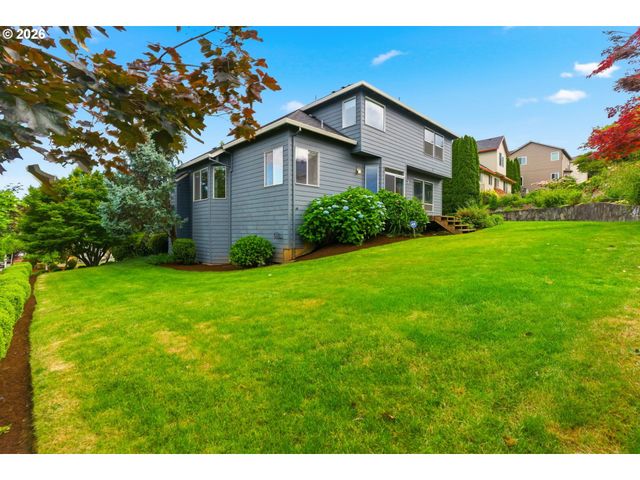 15849 Se OGDEN Dr, Portland, OR 97236