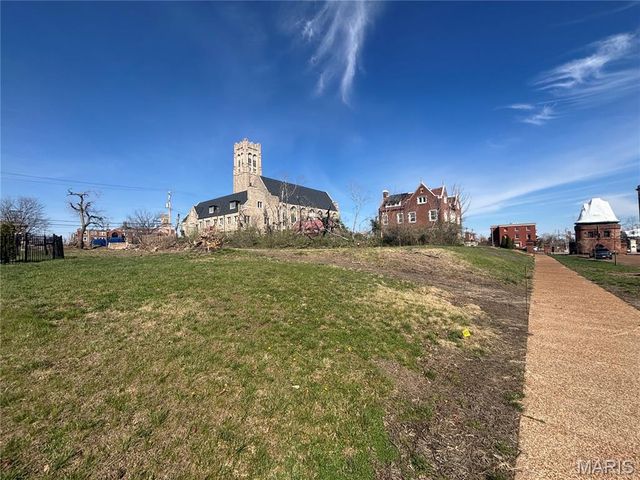 5 Washington Terrace, St Louis, MO 63112