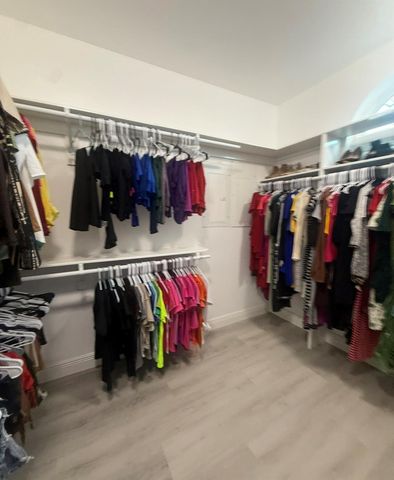 10770 Tri City Beach Rd, Beach City, TX 77523