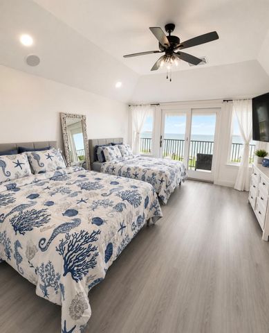 10770 Tri City Beach Rd, Beach City, TX 77523