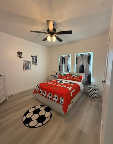 10770 Tri City Beach Rd, Beach City, TX 77523