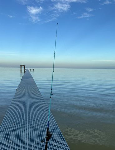 10770 Tri City Beach Rd, Beach City, TX 77523