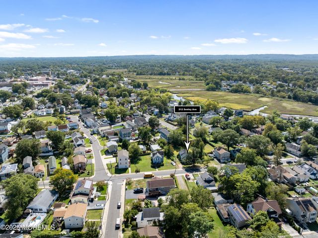 212 Seeley Avenue B, Keansburg, NJ 07734