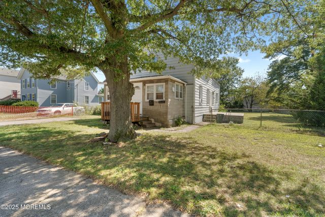 212 Seeley Avenue B, Keansburg, NJ 07734