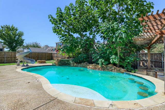 223 Mckinney Trail, Fate, TX 75087
