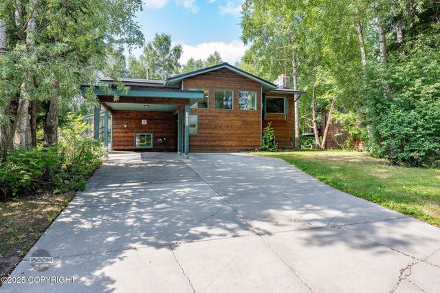 5000 Nottingham Way, Anchorage, AK 99503