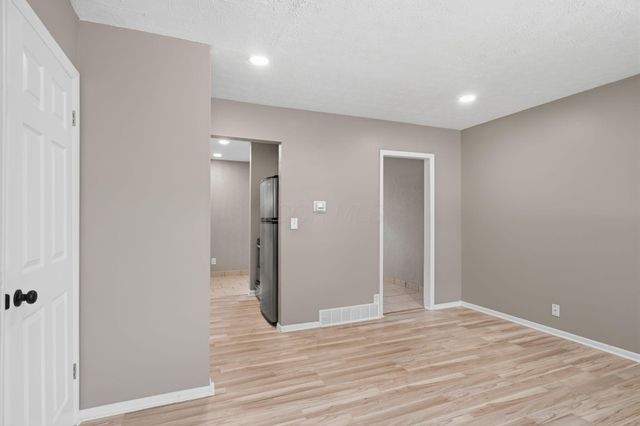 2331 Dunning Court, Columbus, OH 43219