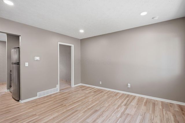 2331 Dunning Court, Columbus, OH 43219