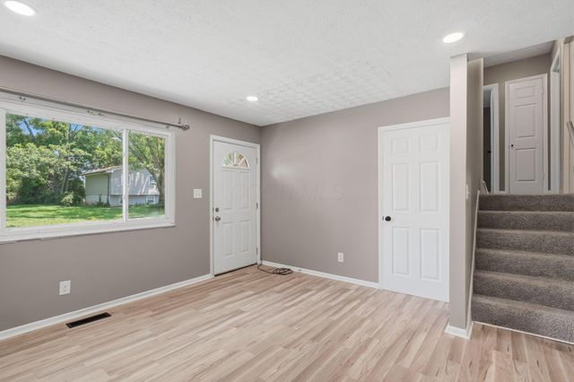 2331 Dunning Court, Columbus, OH 43219