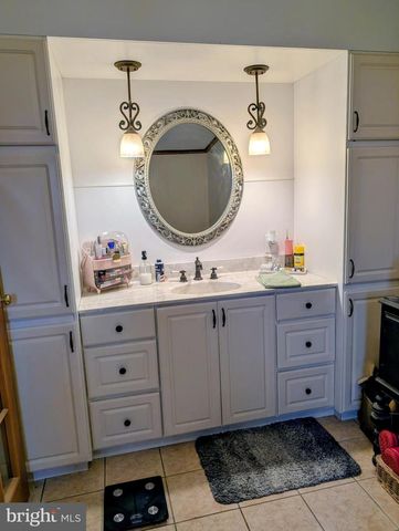 140 GRANT AVE, Coatesville, PA 19320