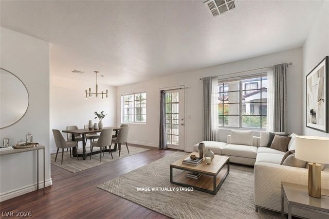 5330 East Charleston Boulevard 44, Las Vegas, NV 89142