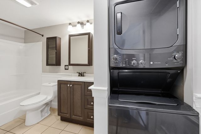 6 Goddard St, Webster, MA 01570