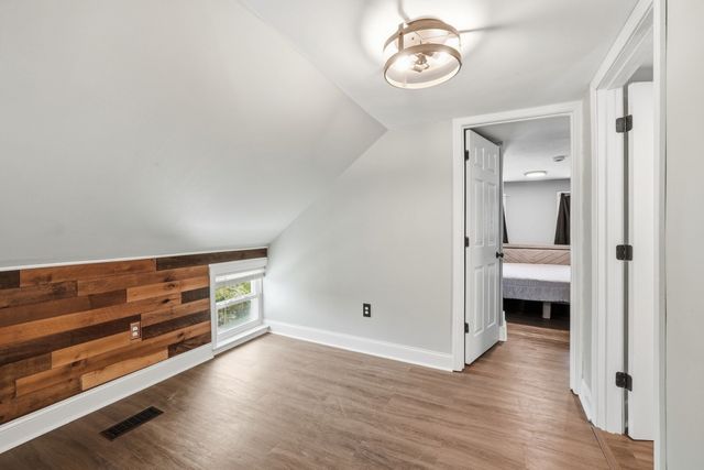 6 Goddard St, Webster, MA 01570