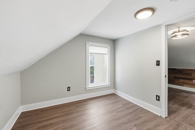 6 Goddard St, Webster, MA 01570