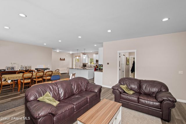 35554 N Williams LN, Athol, ID 83801