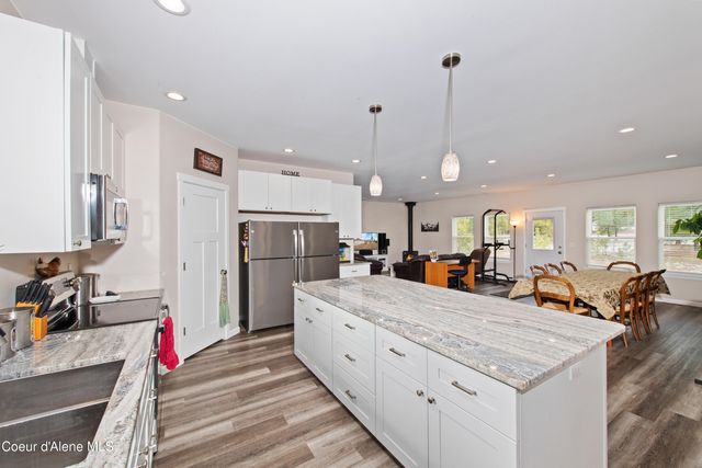 35554 N Williams LN, Athol, ID 83801