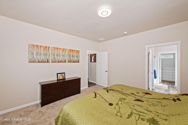 35554 N Williams LN, Athol, ID 83801