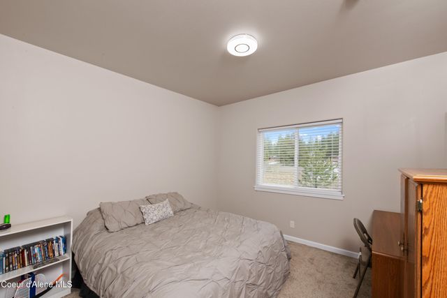 35554 N Williams LN, Athol, ID 83801