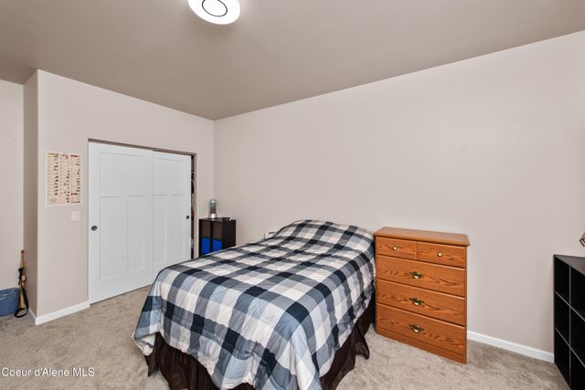 35554 N Williams LN, Athol, ID 83801