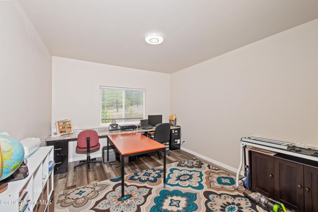 35554 N Williams LN, Athol, ID 83801