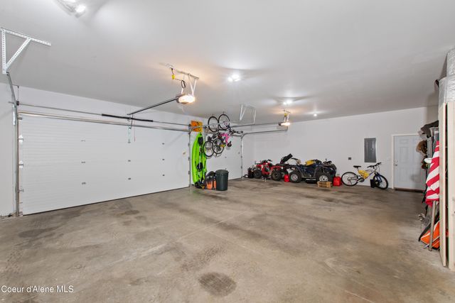 35554 N Williams LN, Athol, ID 83801