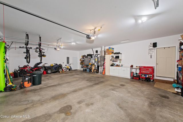 35554 N Williams LN, Athol, ID 83801